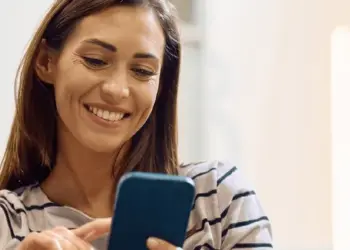 When patients ask AI to read their lab results